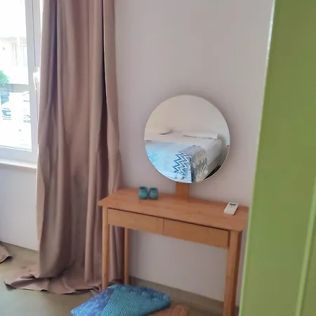 Seamoon Semesterbostad Platanés